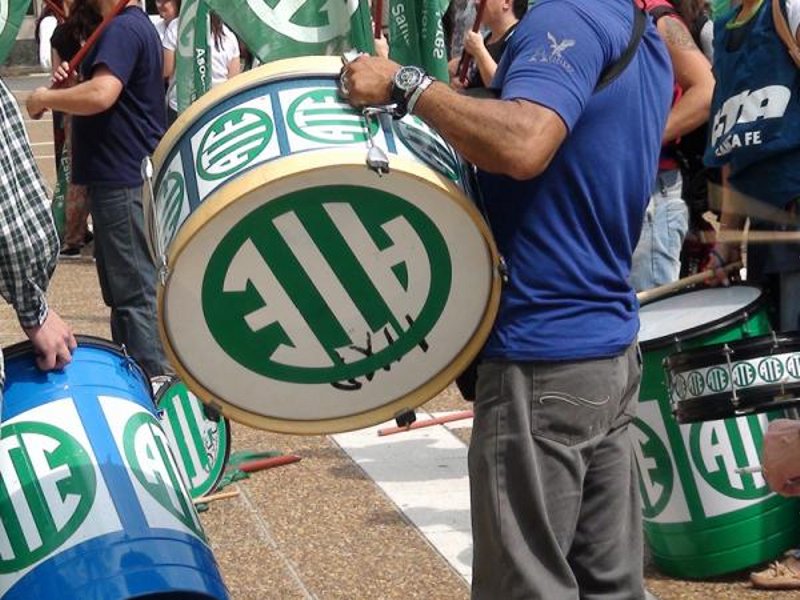 Adhesión de delegados municipales de ATE al paro de la Festram