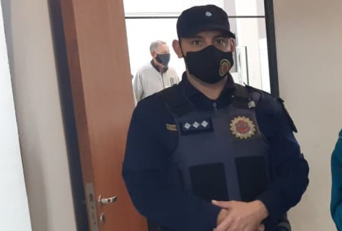 Policía ejemplar: devolvió importante suma de dinero