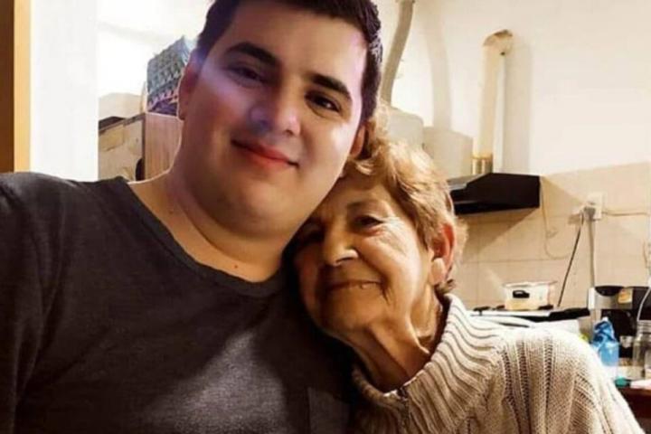 Una abuela y su nieto murieron de coronavirus