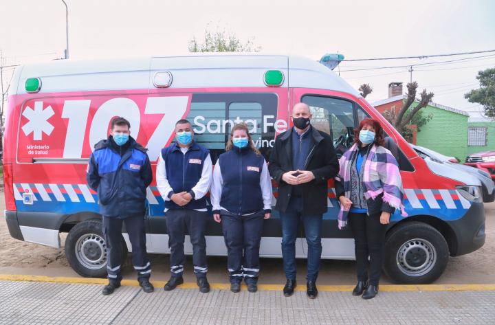 Perotti entregó ambulancias: “Son verdaderas terapias móviles”
