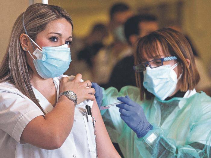 Santa Fe está vacunando a menores de 30 años