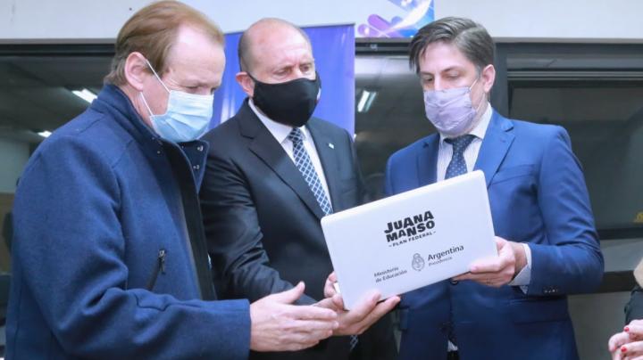 Las escuelas santafesinas reciben 37.400 netbooks