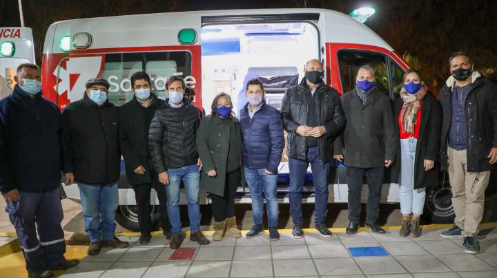 Más ambulancias para fortalecer la salud de Santa Fe