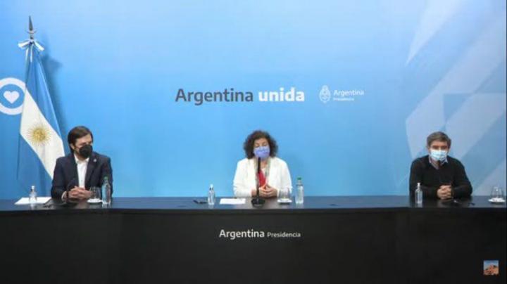 “Los vacunados con Sputnik podrán elegir combinar vacunas”