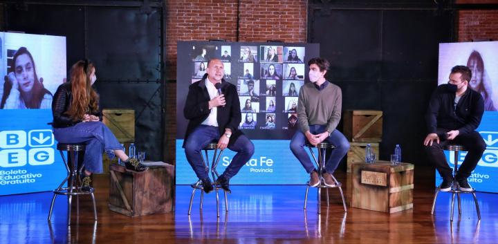 Perotti quiere que los jóvenes voten a los 16 años