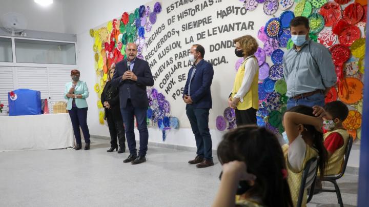 Perotti inauguró el edificio del Jardín 94 de San Justo