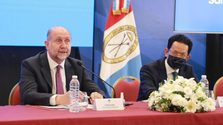 Perotti sumó a Vietnam para el comercio con Santa Fe