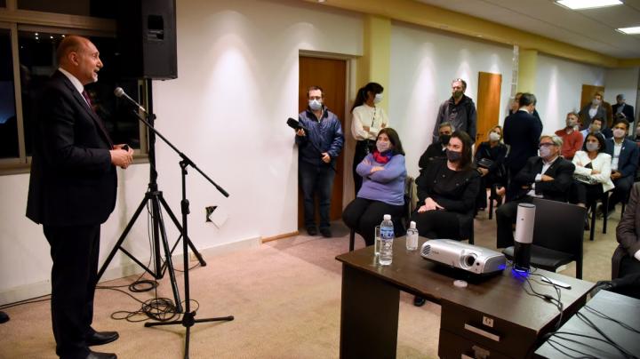 Perotti: “Es momento para que los talentos se queden en la Argentina”