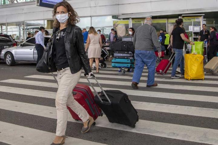 Argentinos podrán viajar a Europa con o sin vacuna