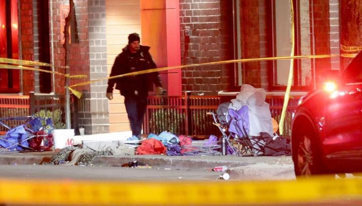 Atropello masivo en desfile navideño: 5 muertos y 40 heridos