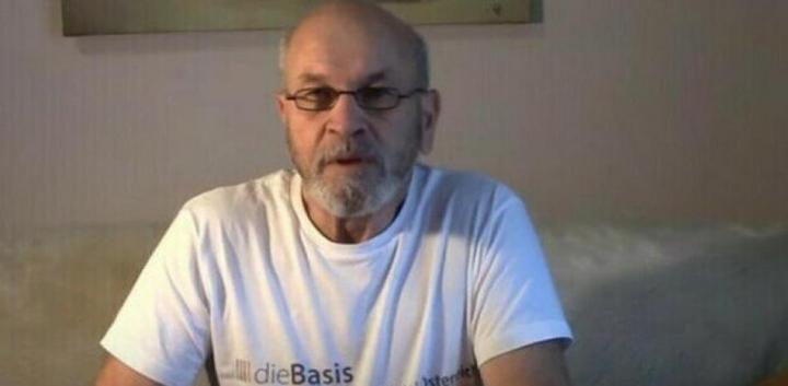 Murió por covid el líder antivacunas de Austria