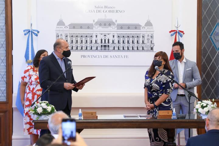 Perotti movió el gabinete: Arena y Marinaro a otros cargos