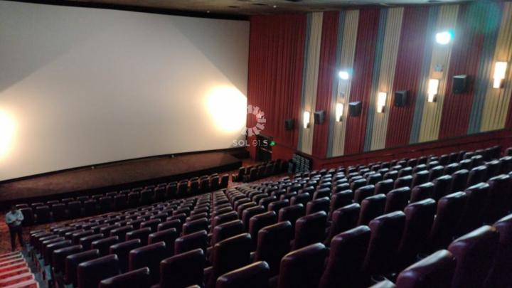 Cierran los cines del shopping de Santa Fe