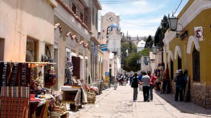 Éxodo turístico récord: vacacionan 2,5 millones de personas