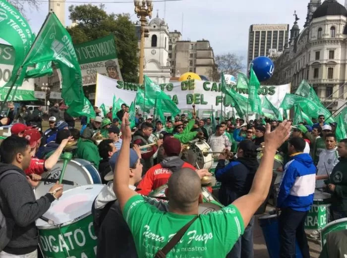 Camioneros: 31% de suba salarial solo por 6 meses