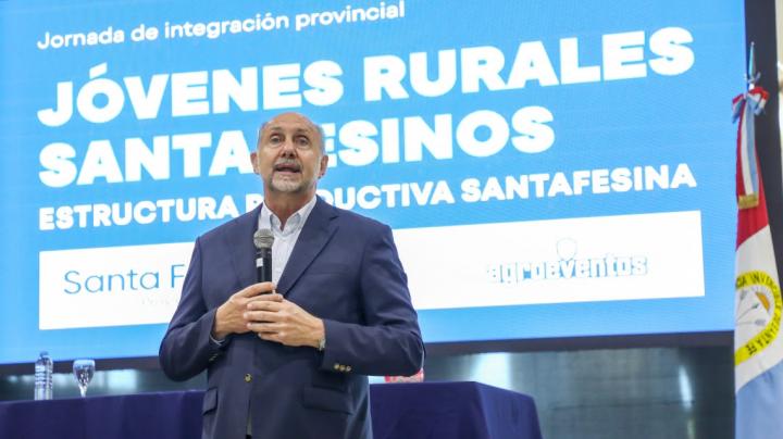 Perotti destacó la “vocación de los dirigentes de Santa Fe”