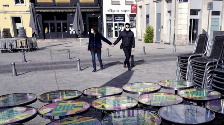 España no pedirá certificado de vacunación a turistas 