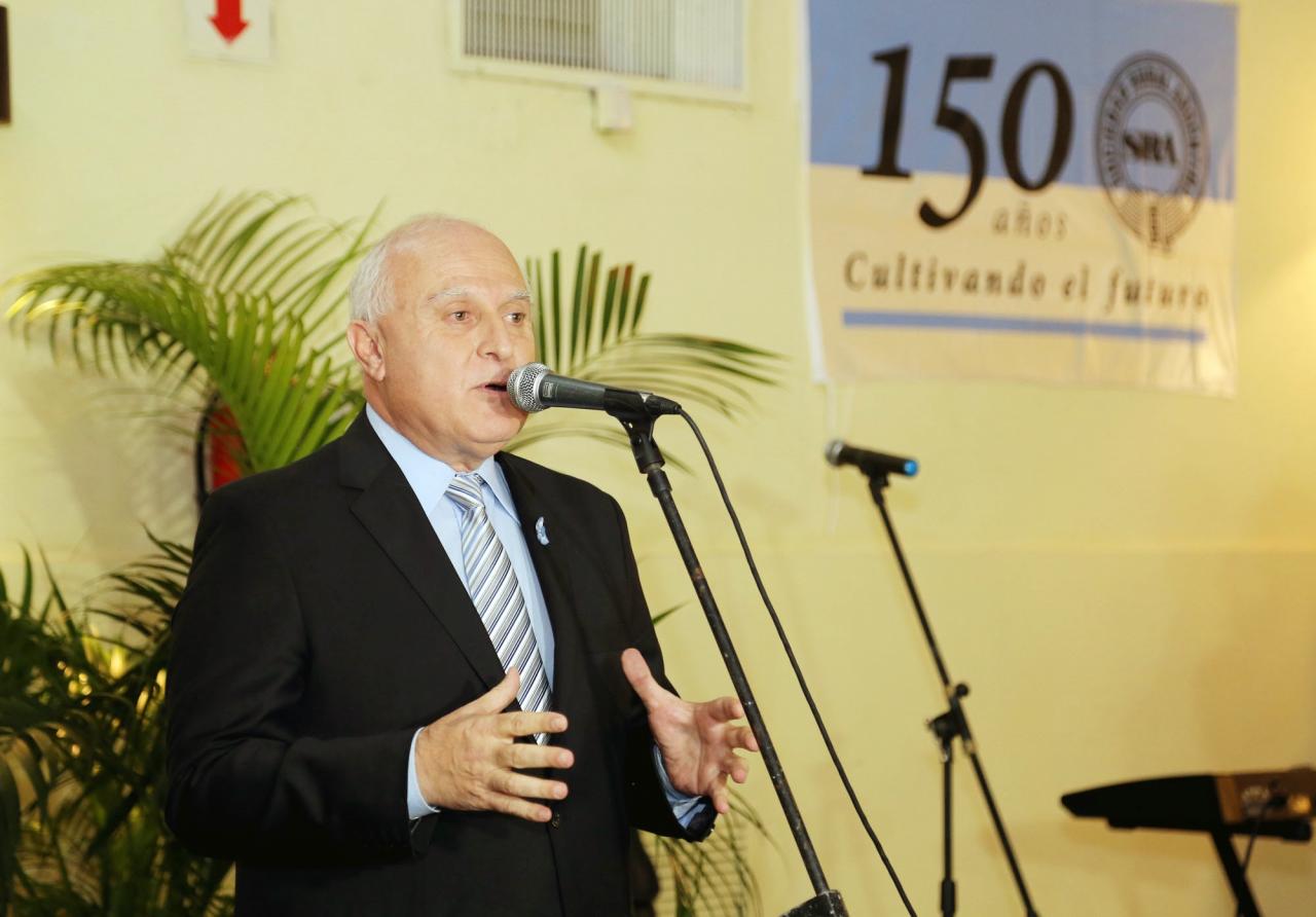 Lifschitz: “El sector agropecuario vuelve a ser un factor estratégico” 