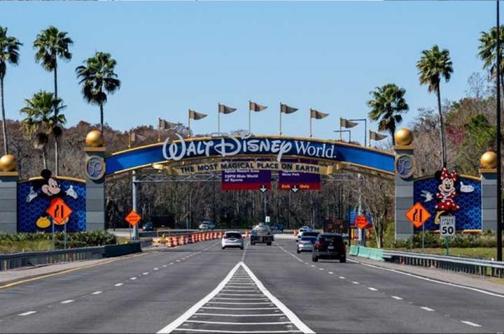 Ahorró tres años para el 15 de su hija y fue engañada