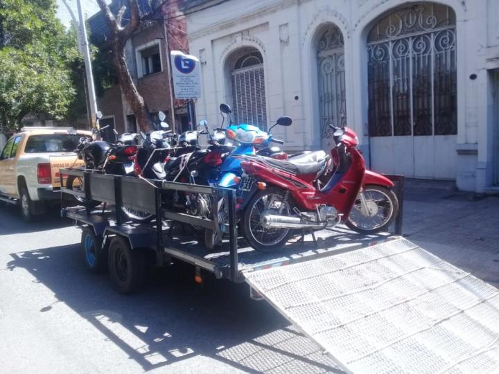 La policía podrá retener motos en municipios y comunas