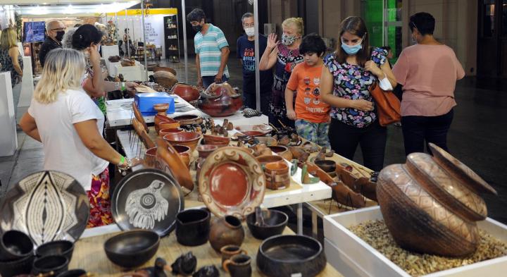 Santa Fe ya vive el Encuentro Nacional de Artesanos