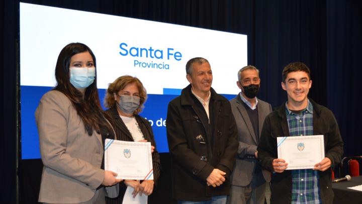 Santa Fe titularizó a 1576 agentes sanitarios