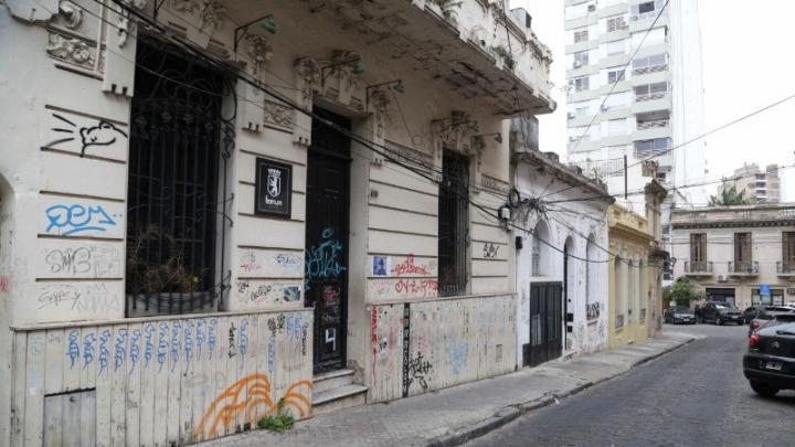 “Berlín no cierra”: reabren el mítico bar rosarino