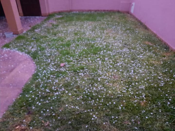 Cayó granizo en la ciudad de Santa Fe