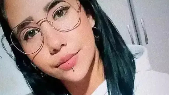 Una joven murió tras hacerse un piercing en el labio