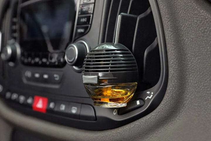 Anmat prohibió productos de limpieza para autos