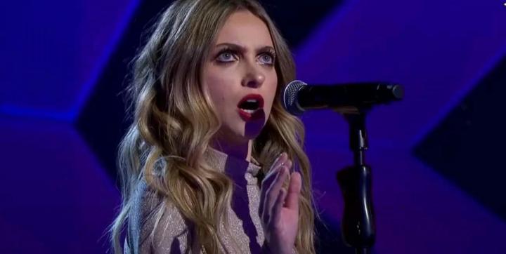 Cantante santafesina puso de pie a los 100 jurados