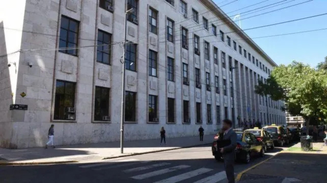 La Justicia dispuso que una nena sea anotada con tres apellidos