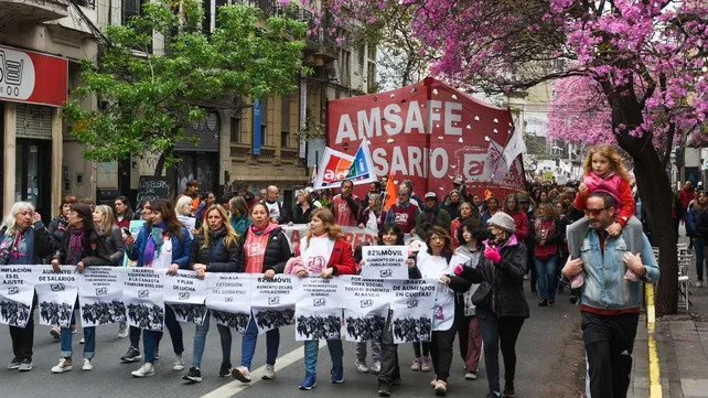 ¿Una mejora en las asignaciones familiares destrabaría el conflicto docente?