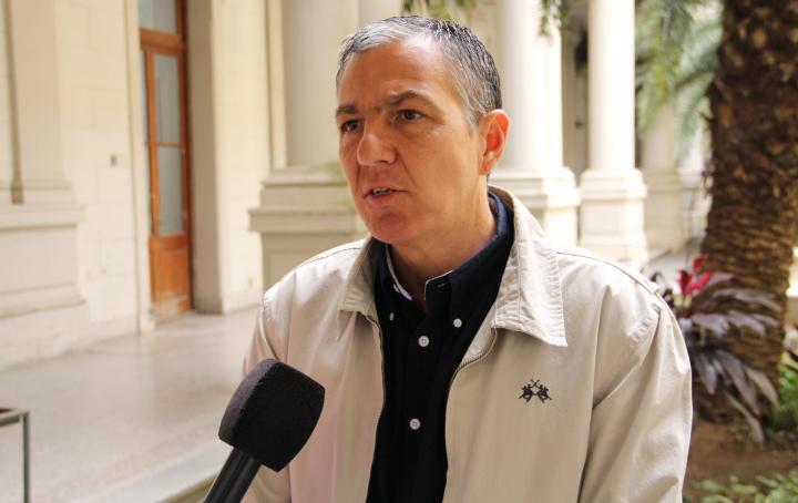 Pusineri: “O recuperan los días de clases o hay descuentos”