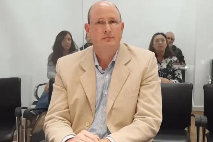 Condenan a 17 años de cárcel a un médico que abusaba de sus pacientes