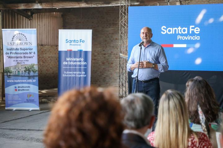 Presentan el nuevo edificio del Profesorado Almirante Brown