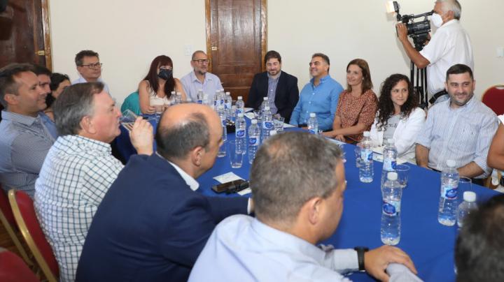 Elección a gobernador: entre el 27 de agosto y el 10 de setiembre