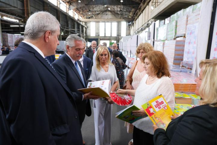Santa Fe recibirá más de 870 mil libros para escuelas primarias