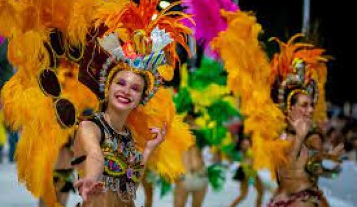 Récord de turistas: 3 millones de personas disfrutan del finde largo de Carnaval