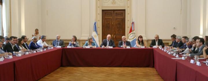 Perotti volvió a reclamar más presencia de fuerzas federales