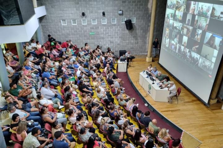 Estatales de Santa Fe aceptaron la oferta de aumento salarial