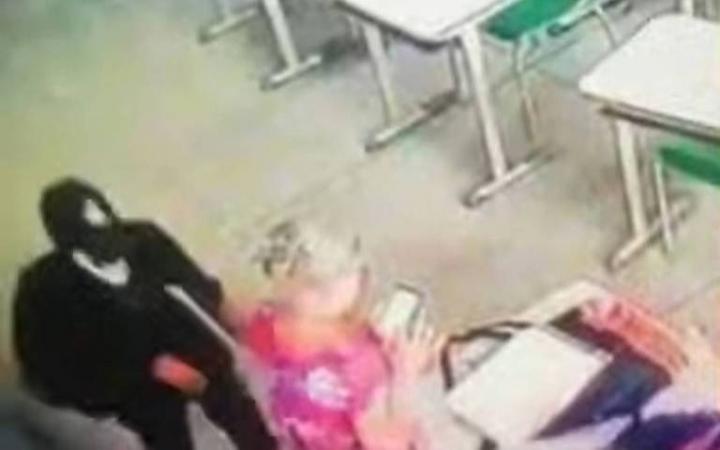Un alumno de 13 años mató a una maestra en una escuela de Brasil