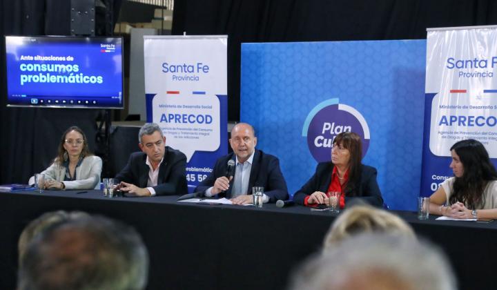 Perotti otorgó $ 20 millones a la municipalidad de Rosario