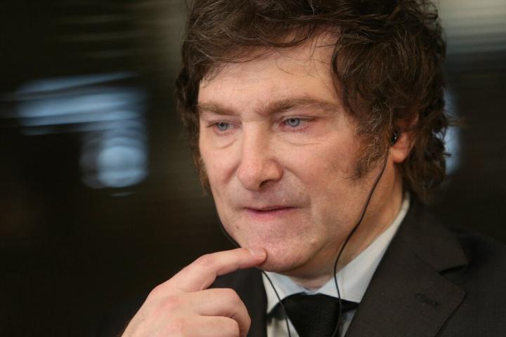 Javier Milei quiere terminar con la educación obligatoria