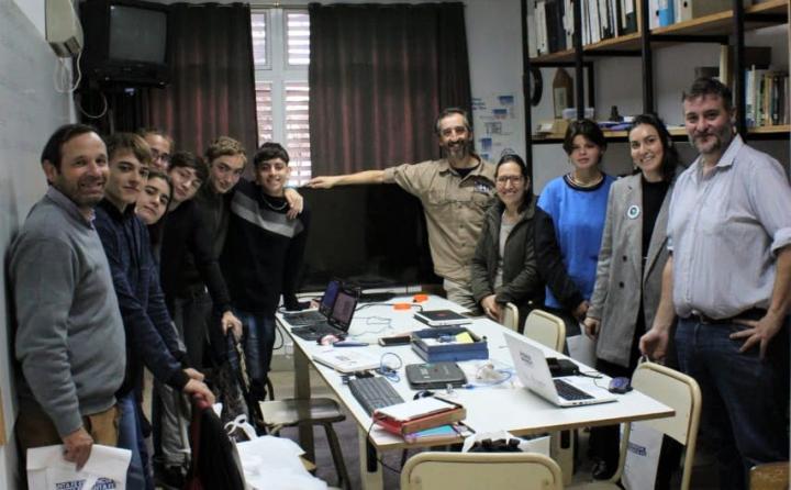 Estudiantes santafesinos construirán un satélite