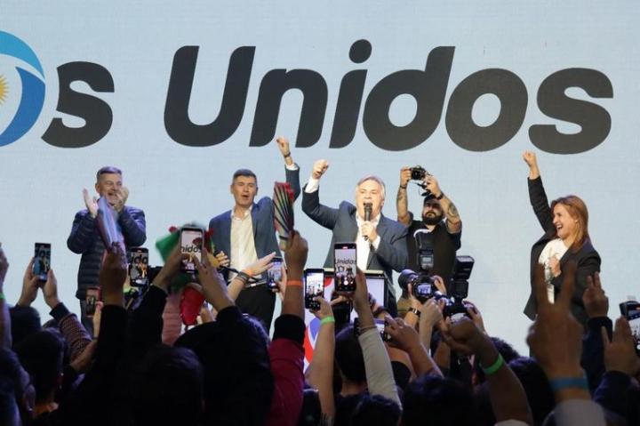 Llaryora le ganó a Juez y el peronismo sigue gobernando Córdoba