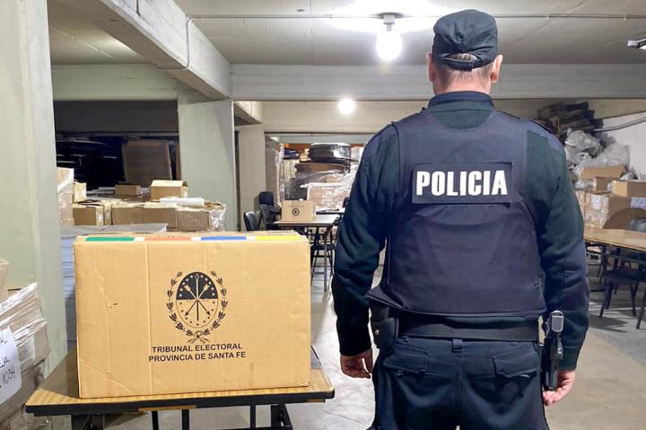Paso en Santa Fe: 5880 policías para el operativo electoral