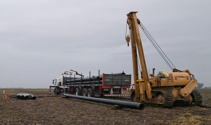 Llegaron los caños y el Gasoducto Regional Sur se amplía