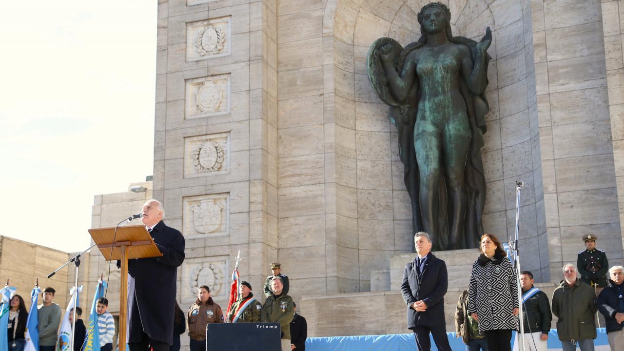 Lifschitz llamó a encontrar “una bandera” para que “las ilusiones de los argentinos se enciendan”