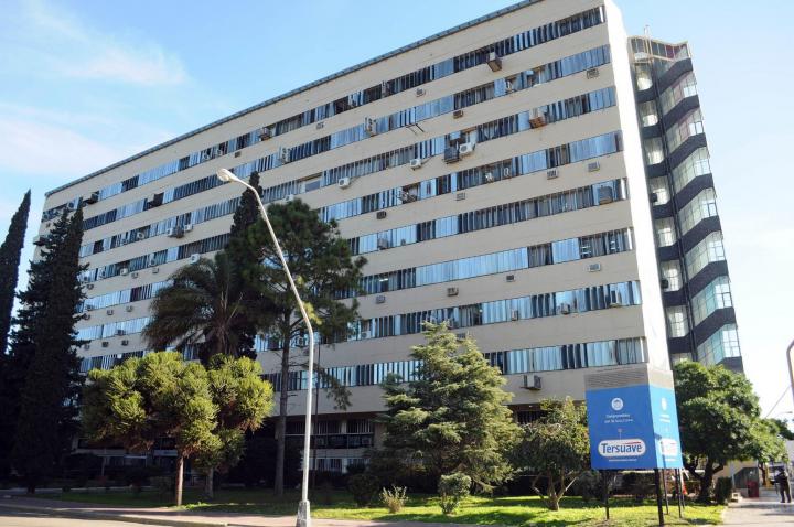 Descuento a docentes: echaron a un funcionario de Educación